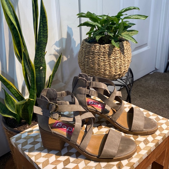 pop Shoes - Taupe POP block heel sandals
